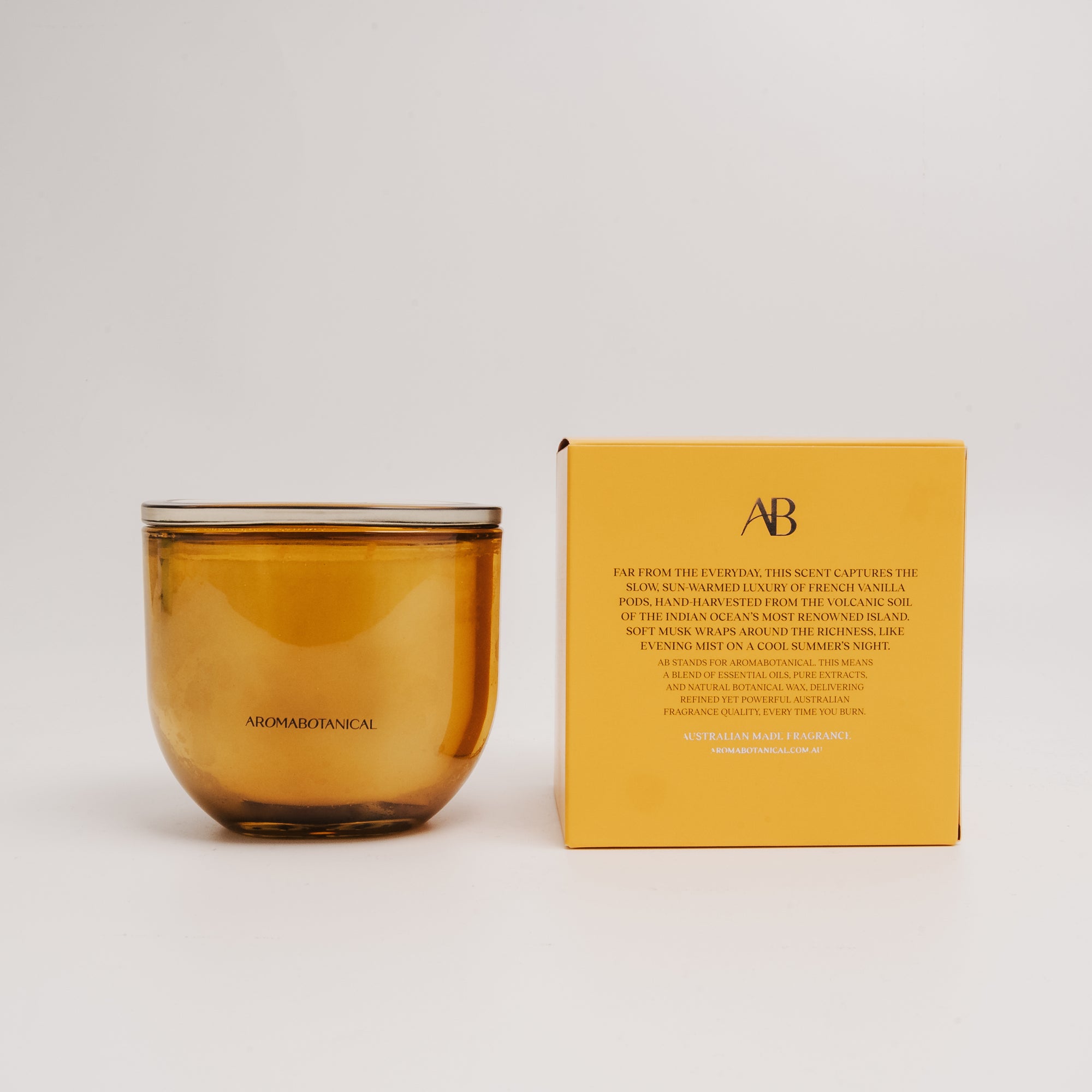 Reunion Isle 400g Candle